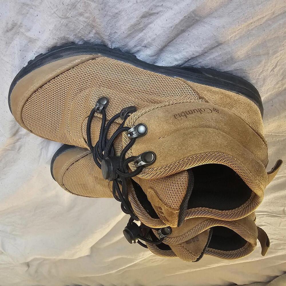 Columbia Brown Hiking Shoes - Picture 2 of 4